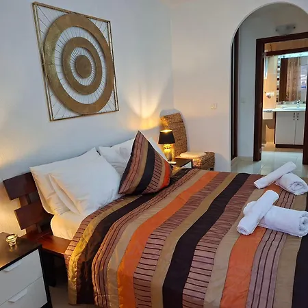Cozy 2 Bedroom In *