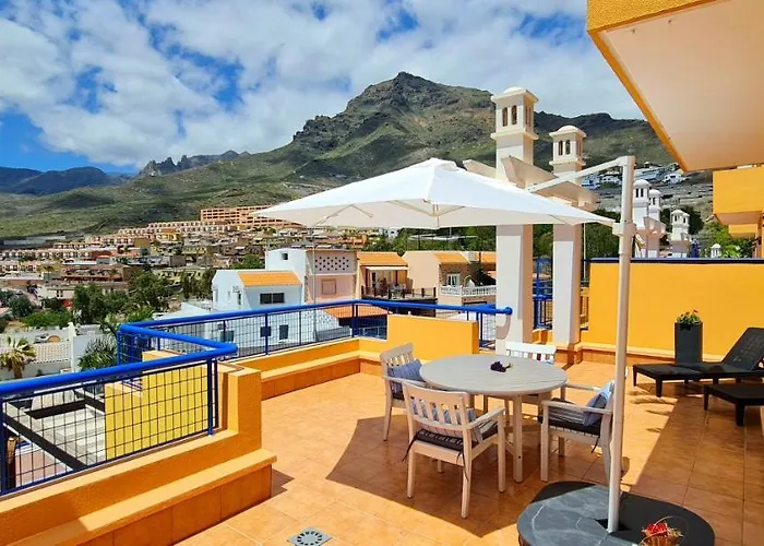 Cozy 2 Bedroom In Costa Adeje (Tenerife)