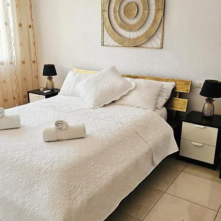 Cozy 2 Bedroom In Lägenhet *