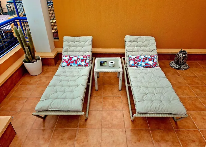 Cozy 2 Bedroom In Lägenhet Costa Adeje (Tenerife)